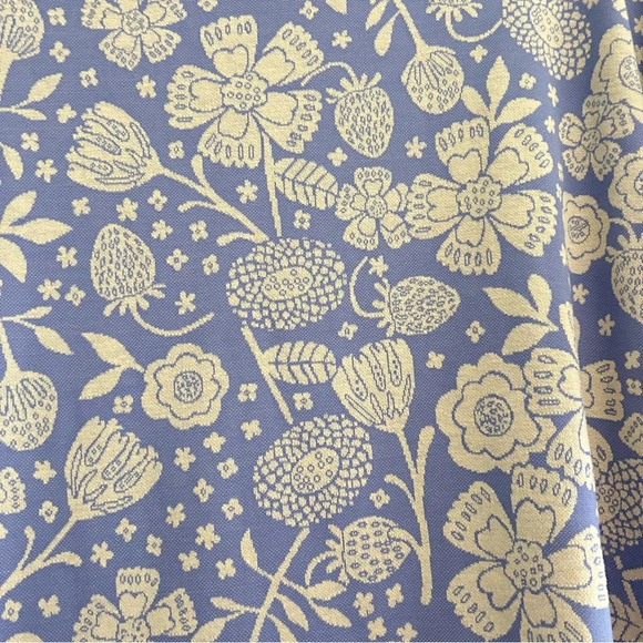 LuLaRoe Floral Strawberry Jacquard Irma Tunic Size Small Periwinkle and Cream - Picture 13 of 13